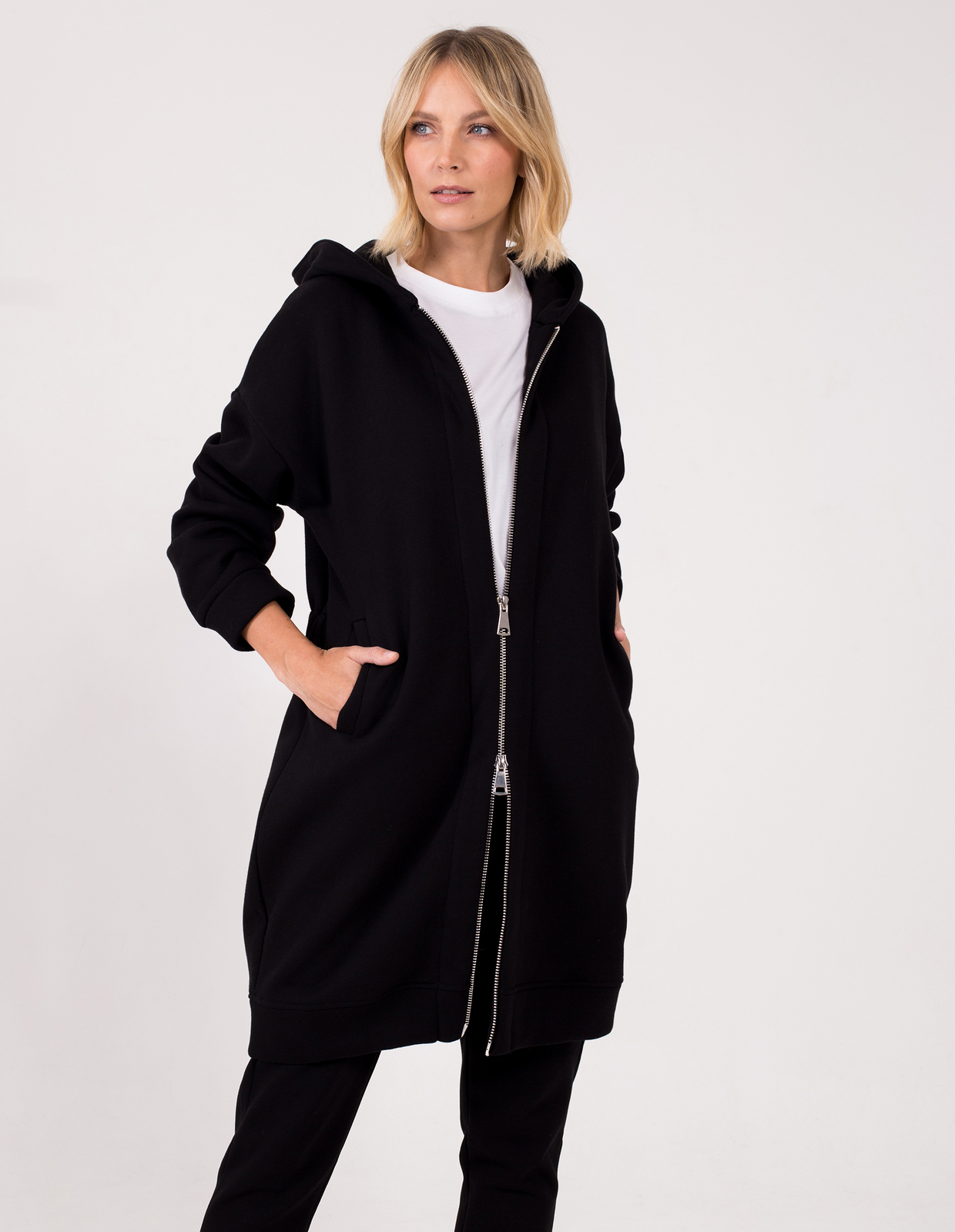 LONG BLACK HOODIE ASTI