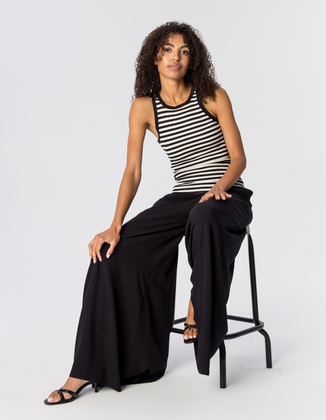 TOP IRIS BLACK STRIPES