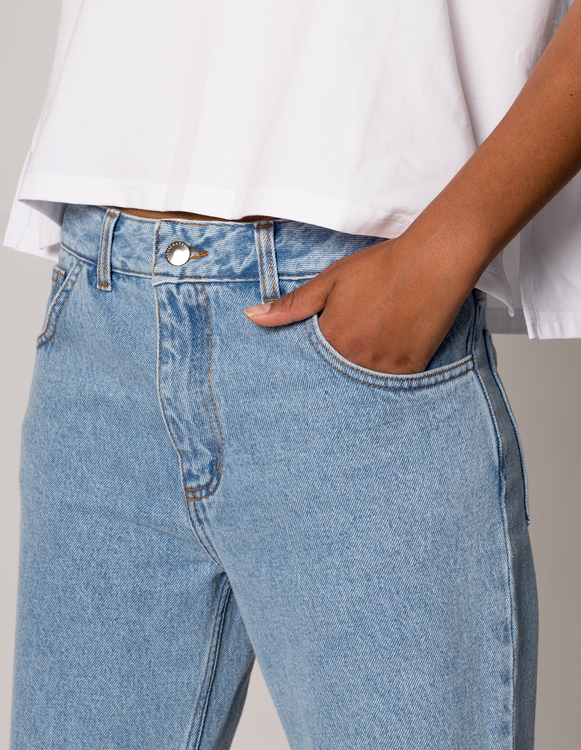 SPODNIE LUCKY REGULAR BLUE JEANS