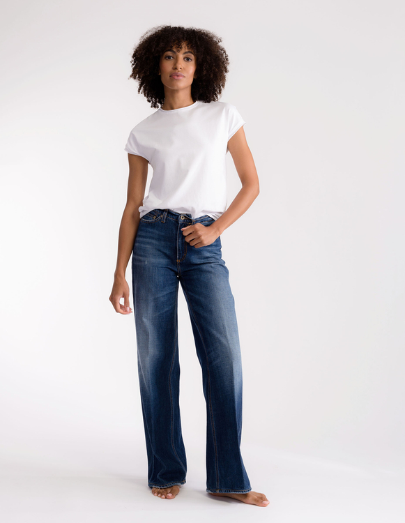 WHITE POPPY T-SHIRT