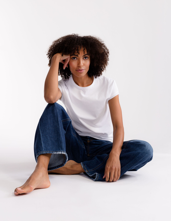 WHITE POPPY T-SHIRT