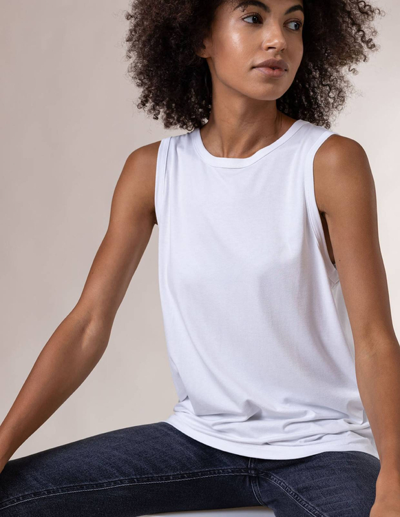 WHITE TOP WITH WIDE STRAPS