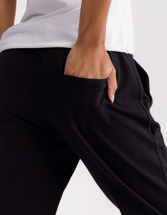 CZARNE GINA BLACK