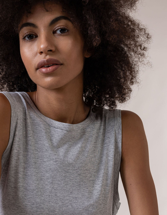 LIGHT GREY TOP WITH WIDE STRAPS