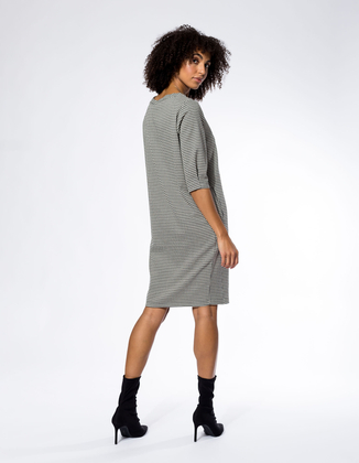 OVERSIZE DRESS IN CHICKEN FEET