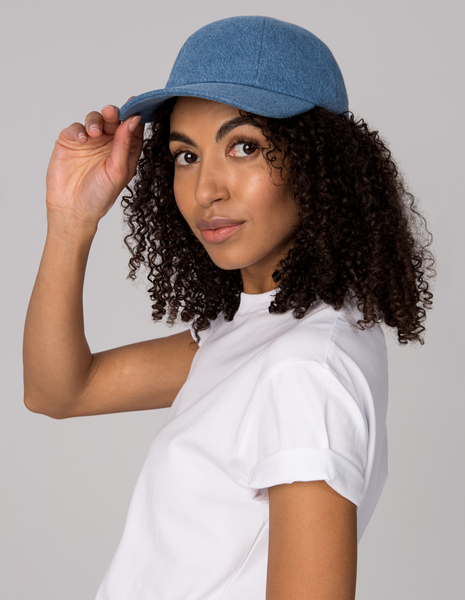 CZAPKA Z DASZKIEM BOB JEANS