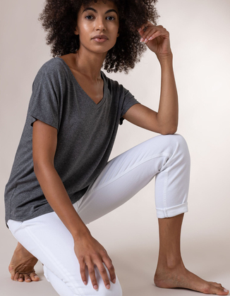 DARK GREY LOOSE-FITTING TEE WITH V-NECK