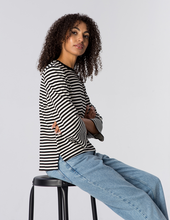 T-SHIRT JOY BLACK STRIPES