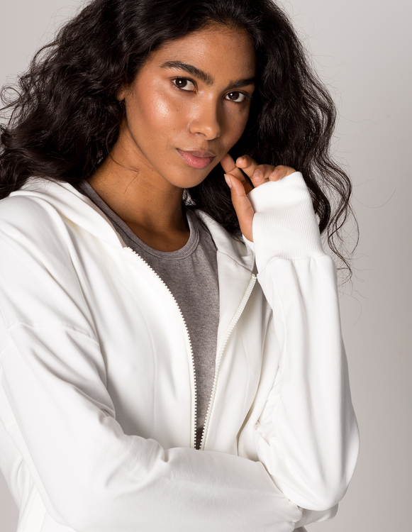 CREAM HOODIE BETTY