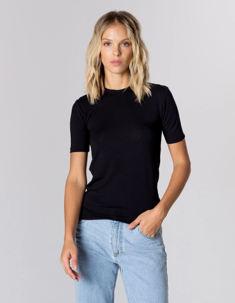 T-SHIRT LIA BLACK