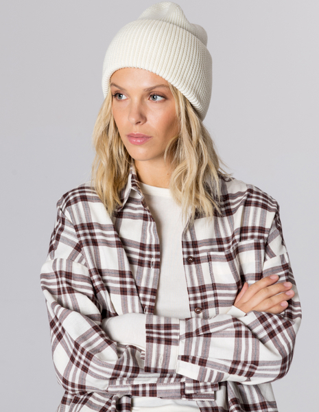 WEŁNIANA CZAPKA FREYA CREAM